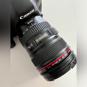 Canon Zoom Lens EF 24-105mm